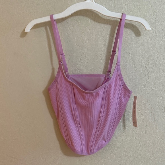 Colsie Lavender Ribbed Crop Top - Picture 5 of 5